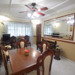Living Room_2.JPG